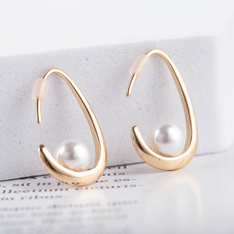 New Pearl Earrings With Brass Texture Metal - Zentrova New Pearl Earrings With Brass Texture Metal - Zentrova