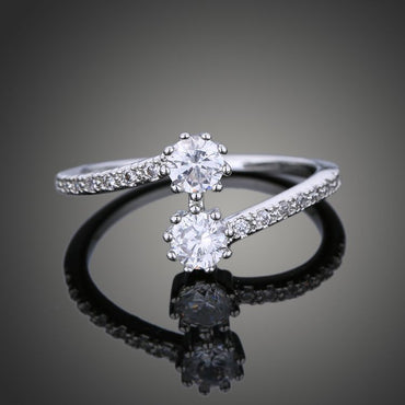 Foreign trade explosion hand ornament, European and American luxury, high-grade, zircon ring speed selling eBay wedding engagement ring - Zentrova - Alternative View