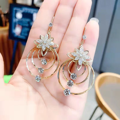 Women's Elegant Fashion Zircon Geometric Earrings