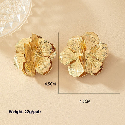 Geometric Cold Wind Electroplated Metal Plant Flower Earrings